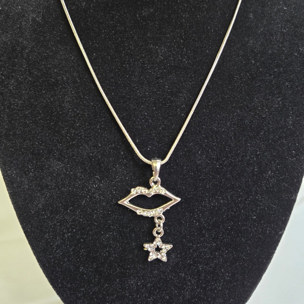 Lip & Star Fashion Necklace, Silver‎ Tone, NK9191K New